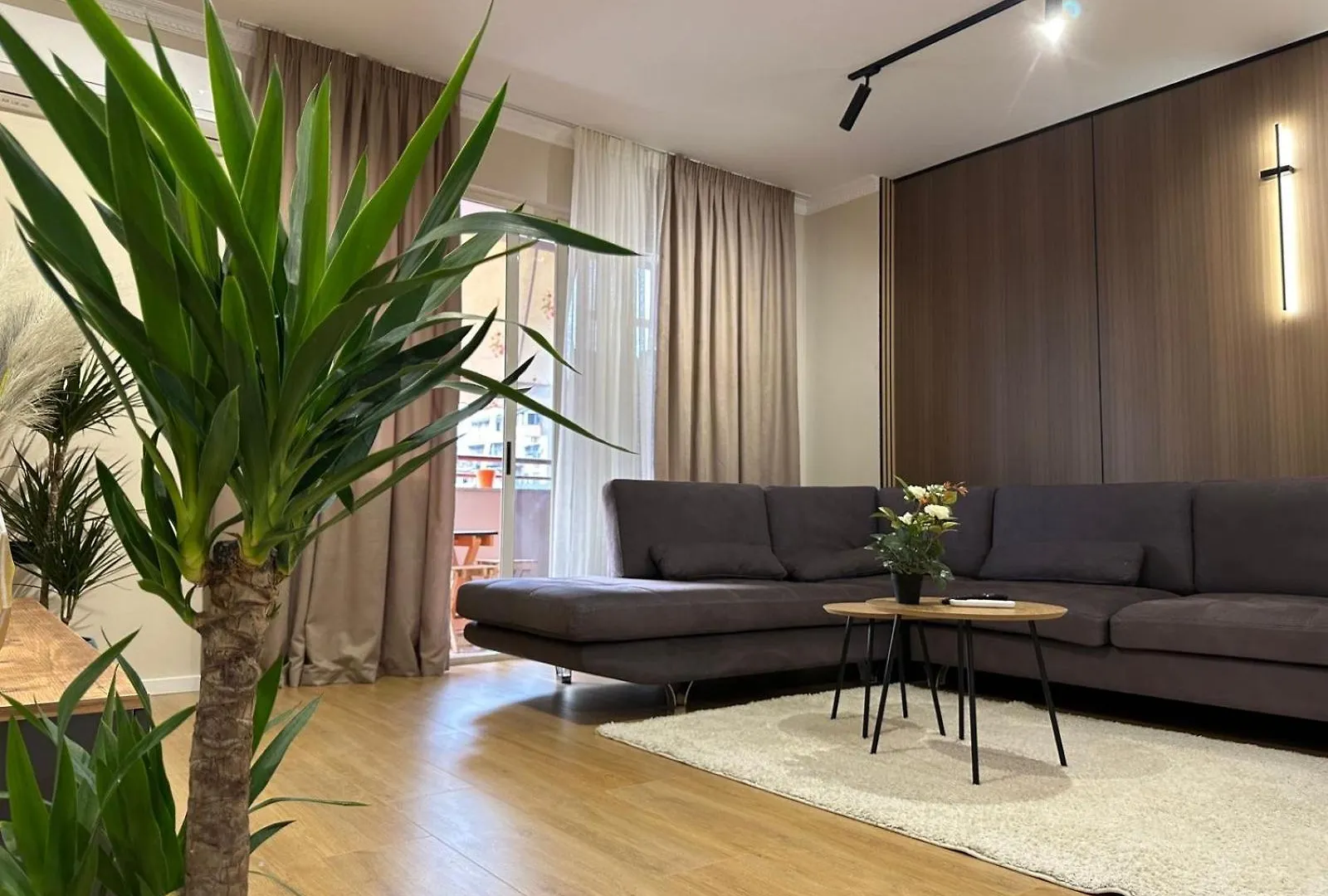 Comfort Apartment تيرانا